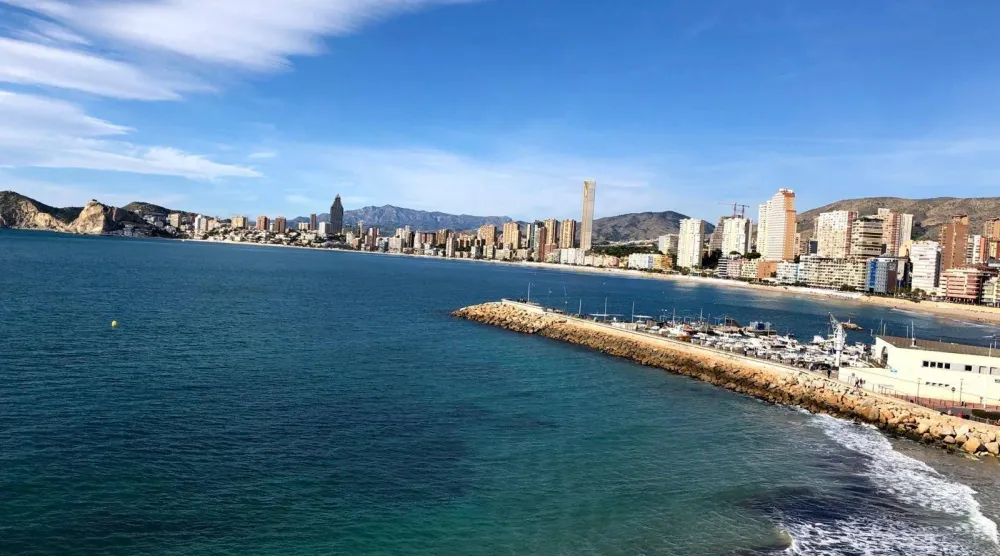 بينيدورم مدينة الشمس والدفء (الشرق الاوسط)