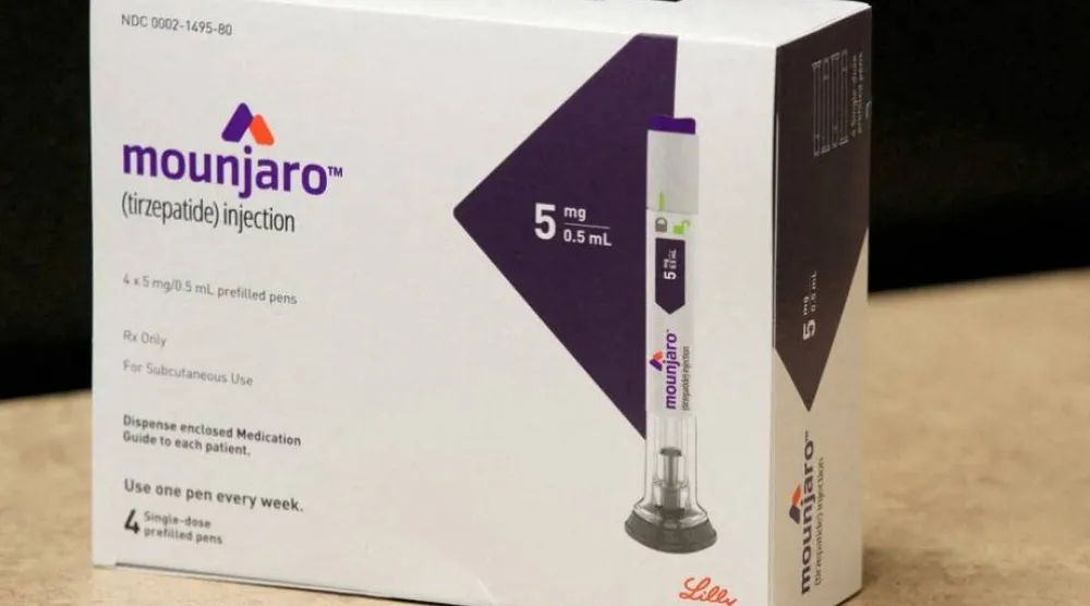 علبة من حقن «مونجارو» المستخدمة لإنقاص الوزن (أرشيفية - رويترز)