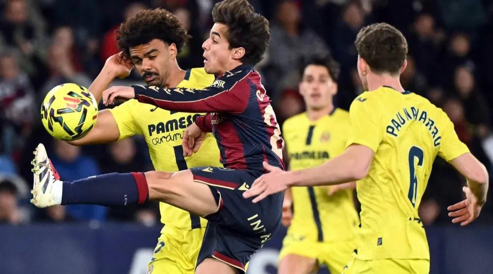 من المواجهة التي جمعت فيا ريال وليفانتي (أ.ف.ب)