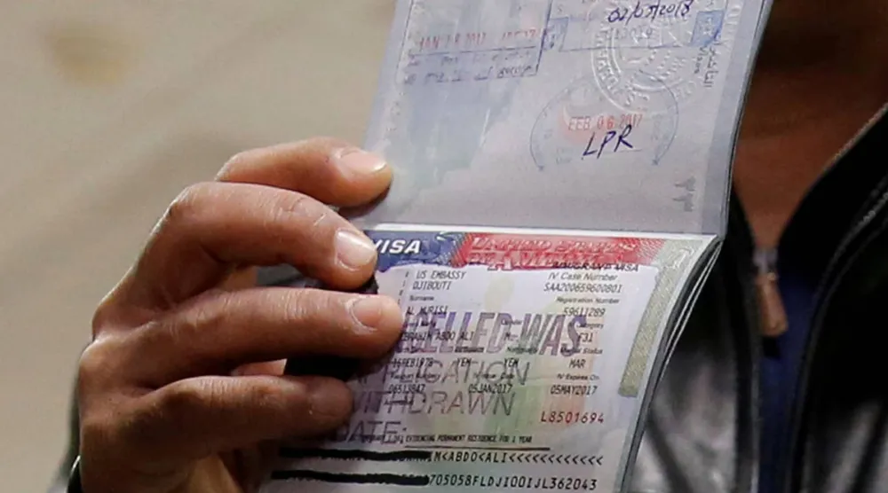 أعلنت الخارجية الأميركية فرض قيود على التأشيرات للأفراد في أوزبكستان الذين يسهلون الهجرة غير النظامية (رويترز- أرشيفية)