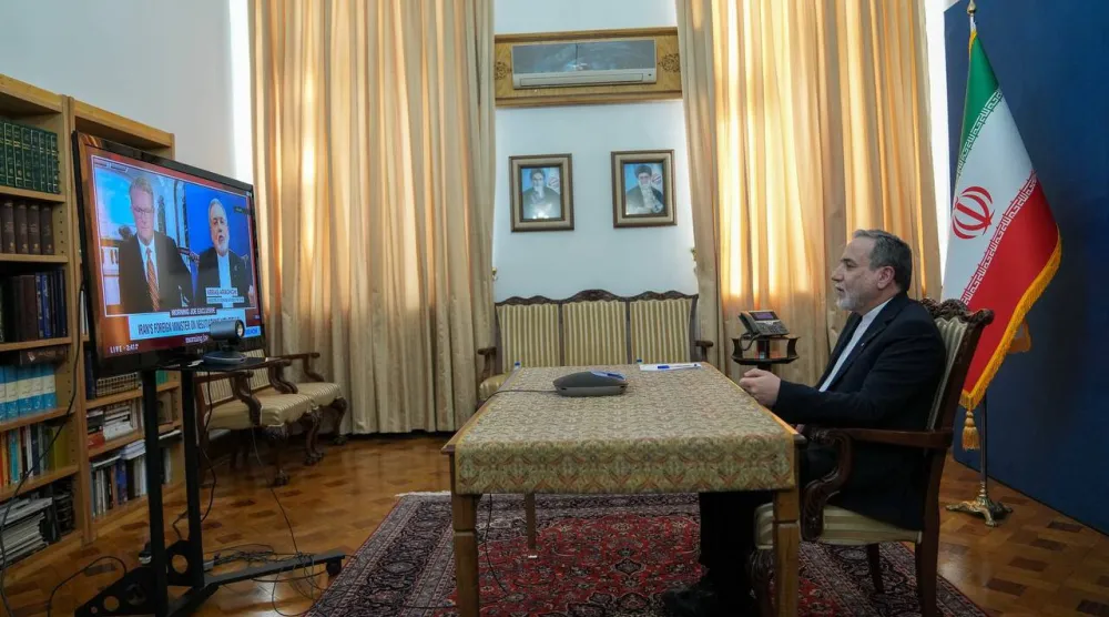 صورة نشرها عراقجي عبر موقعه الرسمي من مقابلته مع قناة «إم إس إن بي سي» الأميركية اليوم 