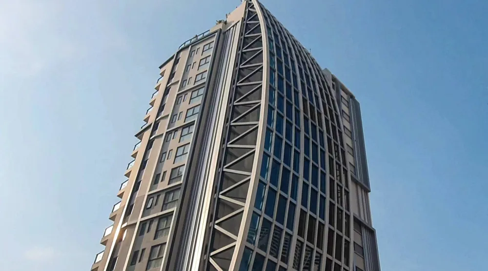 مبنى سكني في باتايا سقط منه كوينتين غريفيثس (رويترز)