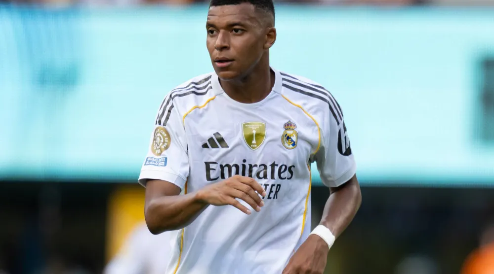 كيليان مبابي يواصل تحصيل الغرامات من باريس سان جيرمان (د.ب.أ)