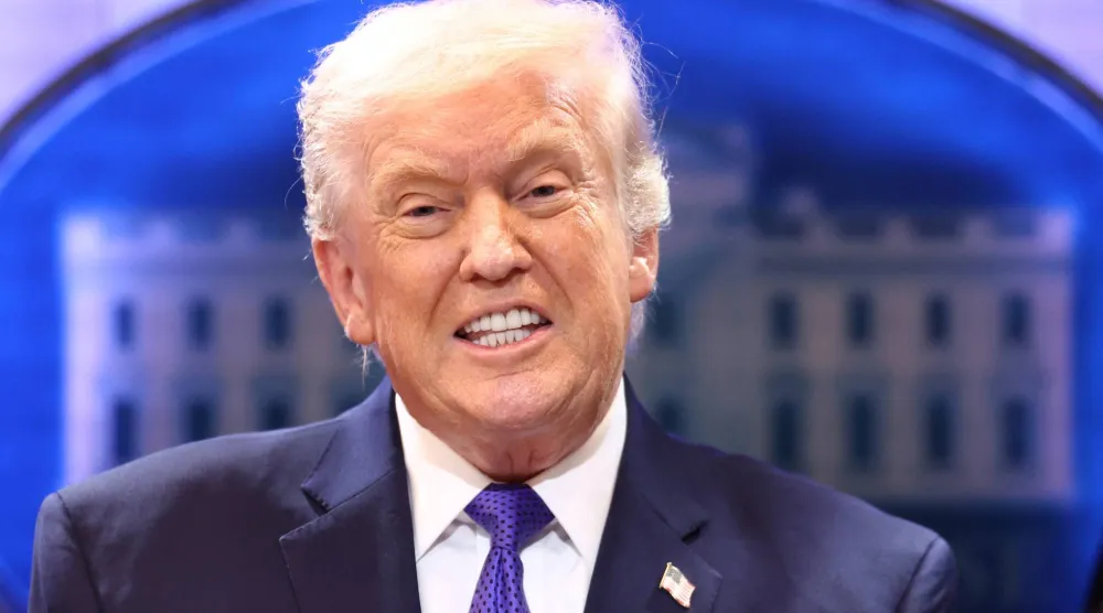 الرئيس الأميركي دونالد ترمب خلال مؤتمر صحافي في البيت الأبيض (رويترز)