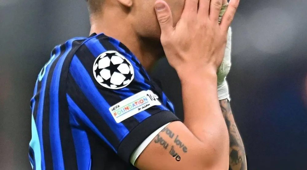  لاوتارو مارتينيز (الشرق الأوسط)