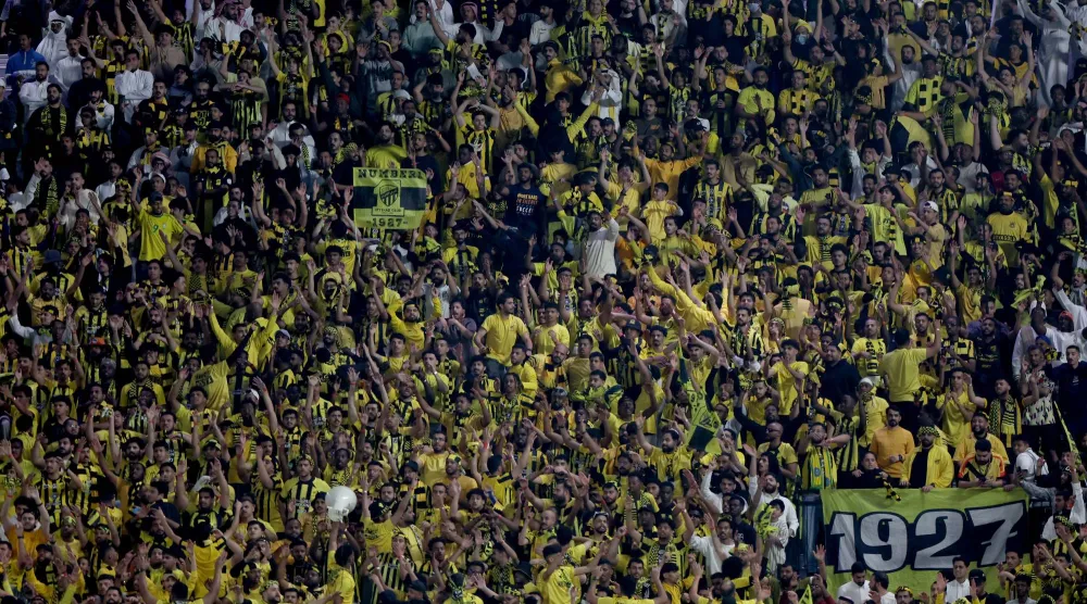 جماهير اتحادية خلال مساندة فريقها أمام الهلال (تصوير: مشعل القدير)