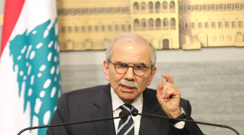 رئيس الحكومة اللبنانية نواف سلام يلقي كلمة في السراي الحكومي مساء الجمعة (رئاسة مجلس الوزراء)