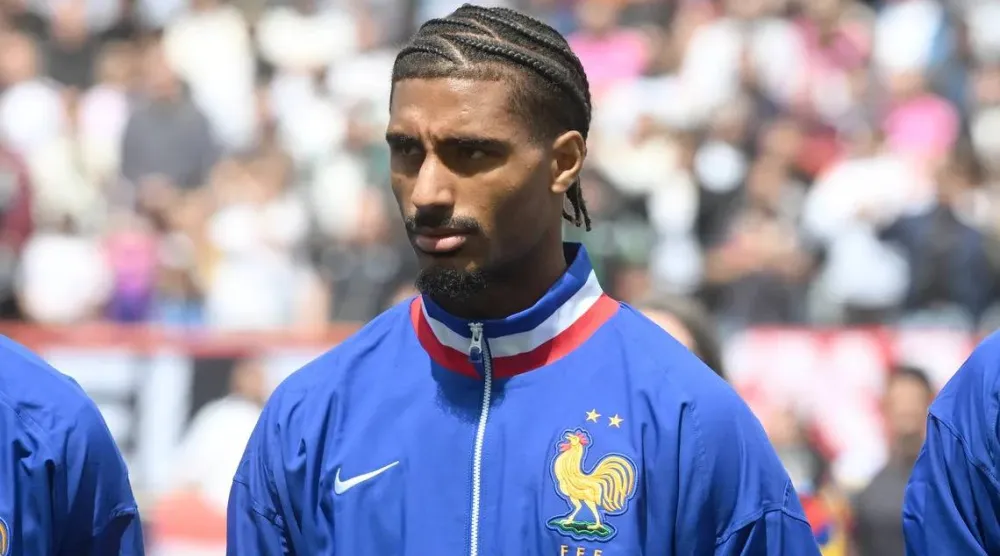 المدافع الفرنسي لباير ليفركوزن لويك باديه (البوندسليغا)