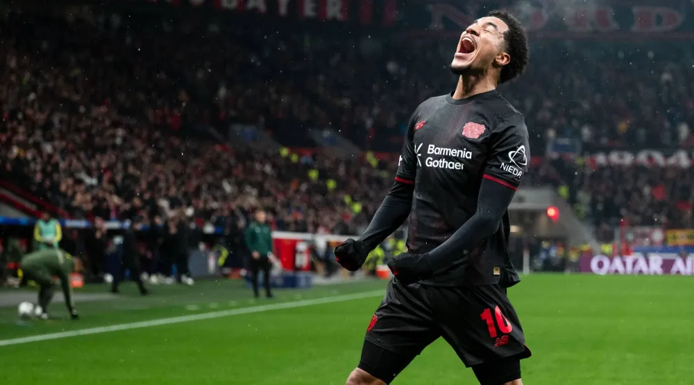 لاعب وسط باير ليفركوزن مالك تيلمان (أ.ب)