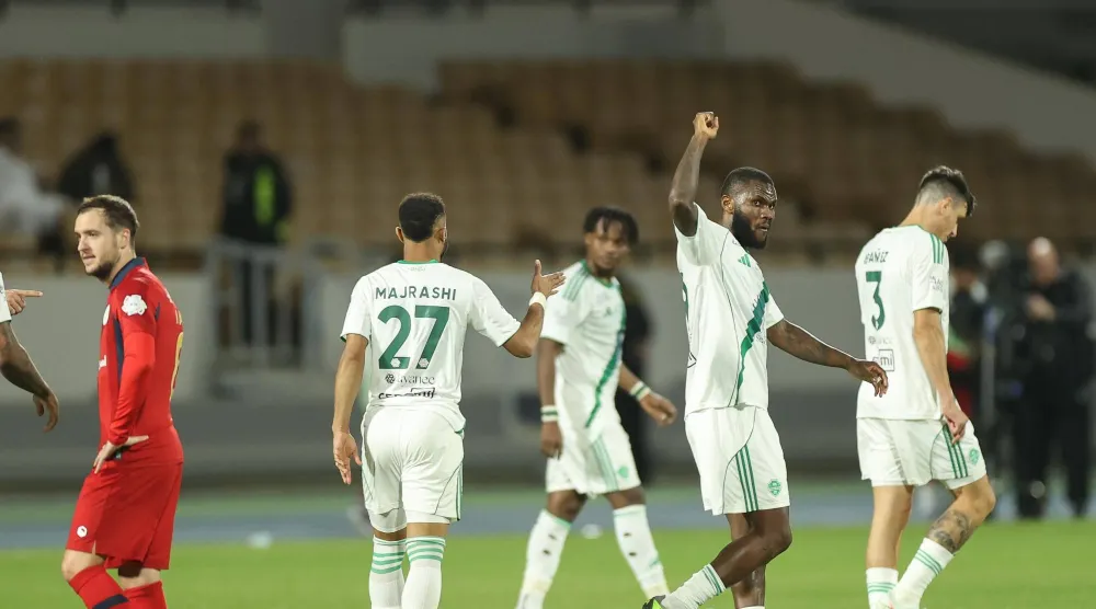 كيسيه يحتفل بهدفه في شباك ضمك (تصوير: عدنان مهدلي) 