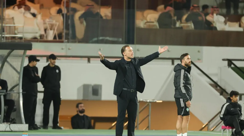 ماتياس يايسله مدرب فريق الأهلي (تصوير: عدنان مهدلي) 