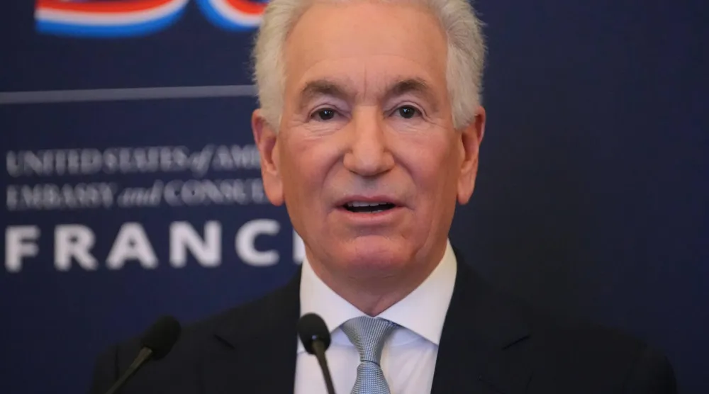 السفير الأميركي لدى فرنسا تشارلز كوشنر (أ.ب)