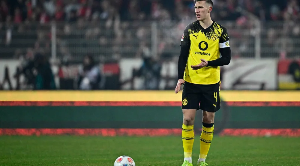 المدافع نيكو شولتيربيك يعود لصفوف دورتموند (أ.ف.ب)