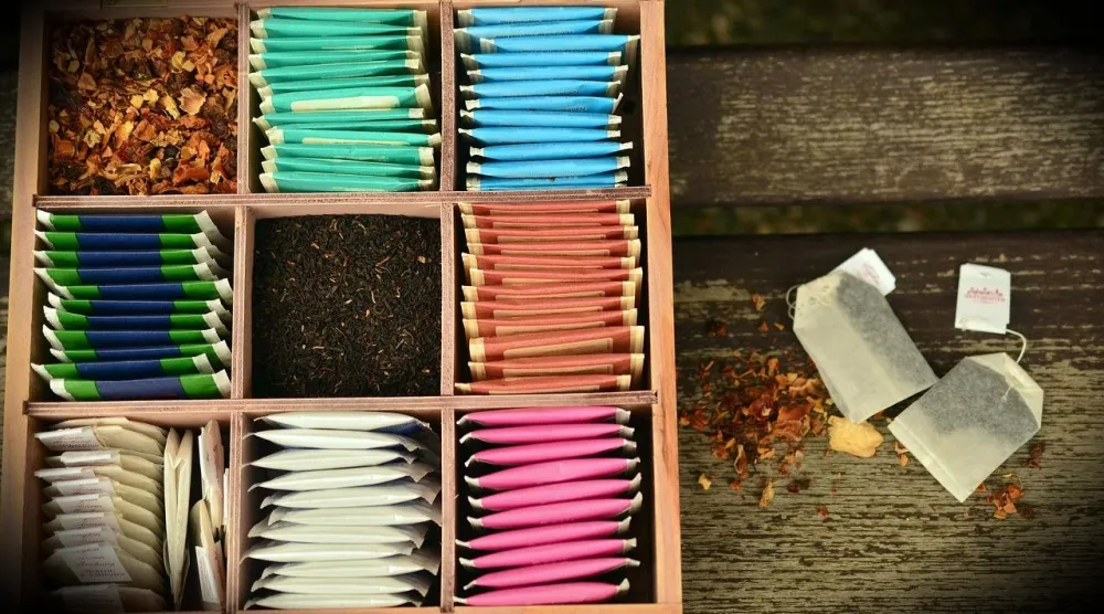 تساعد بعض أنواع الشاي على إنقاص الوزن بفضل مضادات الأكسدة التي تعزز عملية الأيض وتساعد على الهضم (بيكسباي)