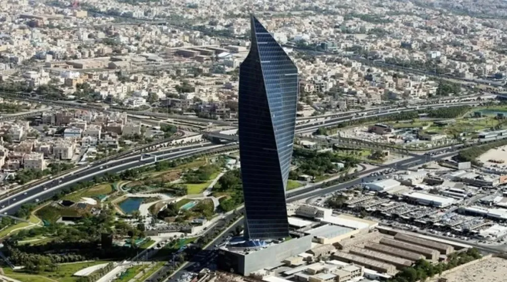 مدينة الكويت من أعلى برج الحمراء (أ.ف.ب)