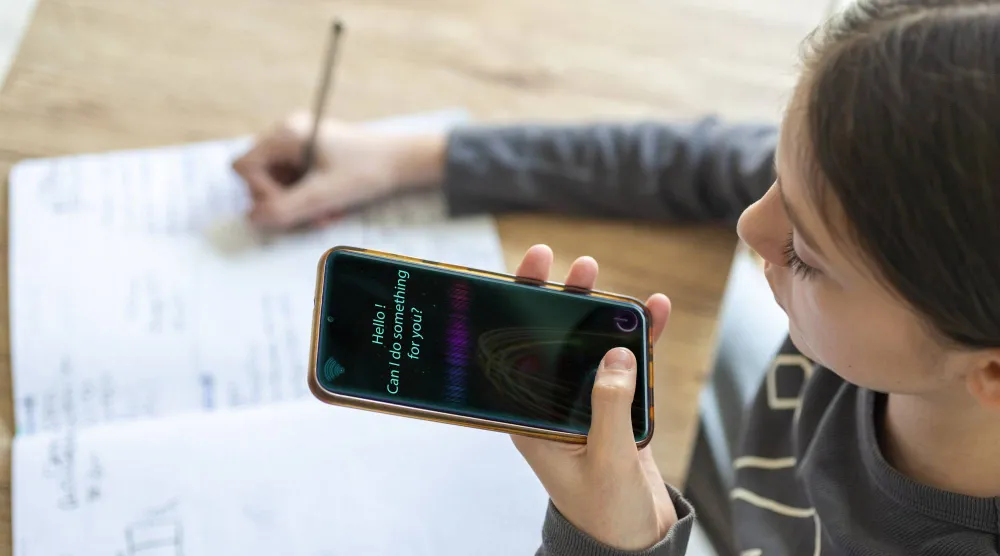 استطلاع أميركي: الغش بالذكاء الاصطناعي «أصبح جزءاً لا يتجزأ من الحياة الطلابية»