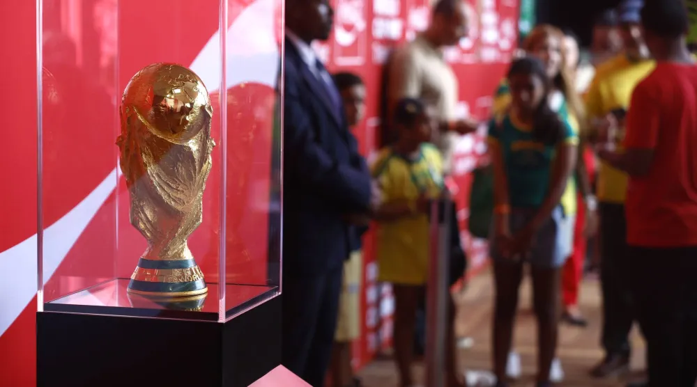 مع اقتراب انطلاق كأس العالم 2026 حذر مسؤولون أميركيون من تجميد التمويل المخصص للمدن المضيفة (إ.ب.أ)