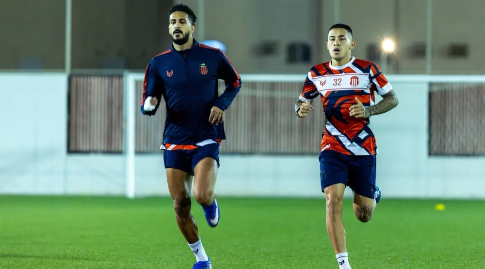 من استعدادات الرياض للمباراة (موقع النادي)