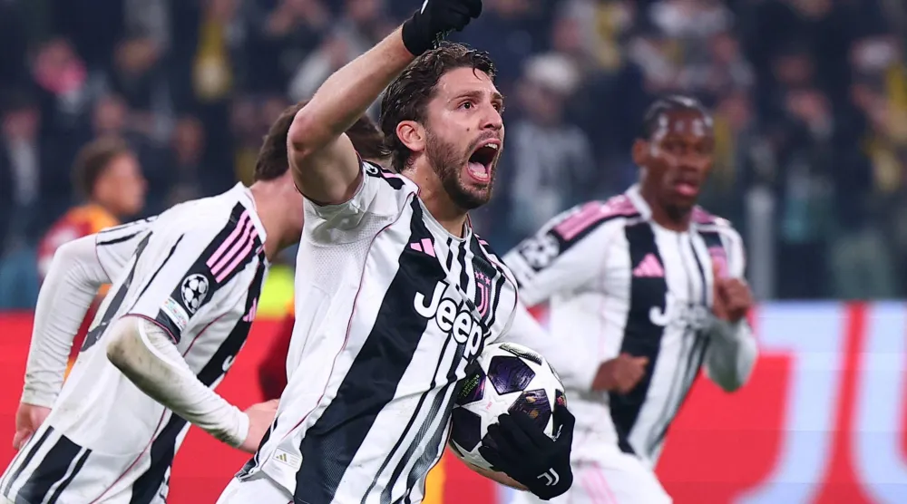 مانويل لوكاتيلي (رويترز)