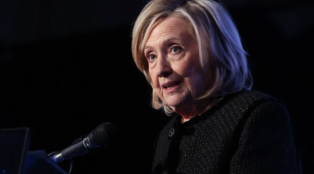 وزيرة الخارجية الأميركية السابقة هيلاري كلينتون (أ.ف.ب) 
