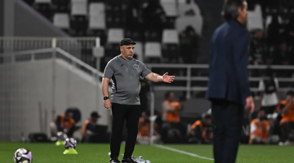 الجزائري نور الدين بن زكري المدير الفني للشباب (تصوير: عبد الرحمن السالم)