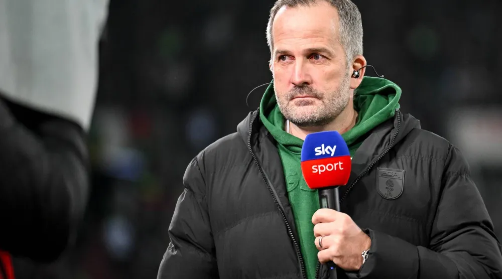 مانويل باوم مدرب فريق أوغسبورغ (د.ب.أ)