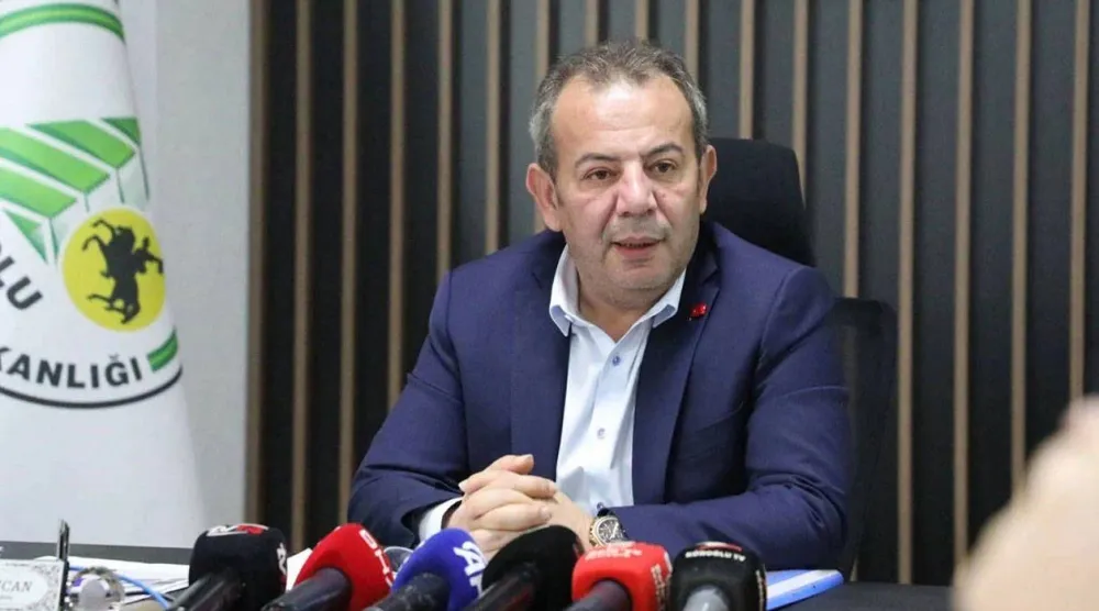 رئيس بلدية بولو غرب تركيا من حزب «الشعب الجمهوري» المعارض تانجو أوزجان اعتقلته السلطات فجر السبت بتهمة الابتزاز (من حسابه في «إكس»)