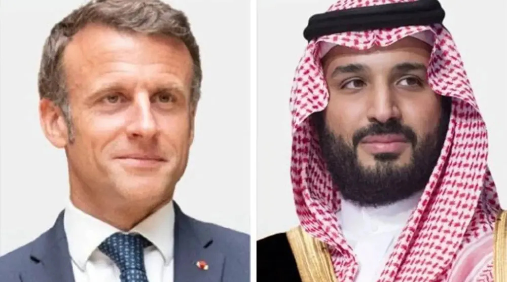 ولي العهد السعودي الأمير محمد بن سلمان والرئيس الفرنسي إيمانويل ماكرون (الشرق الأوسط)