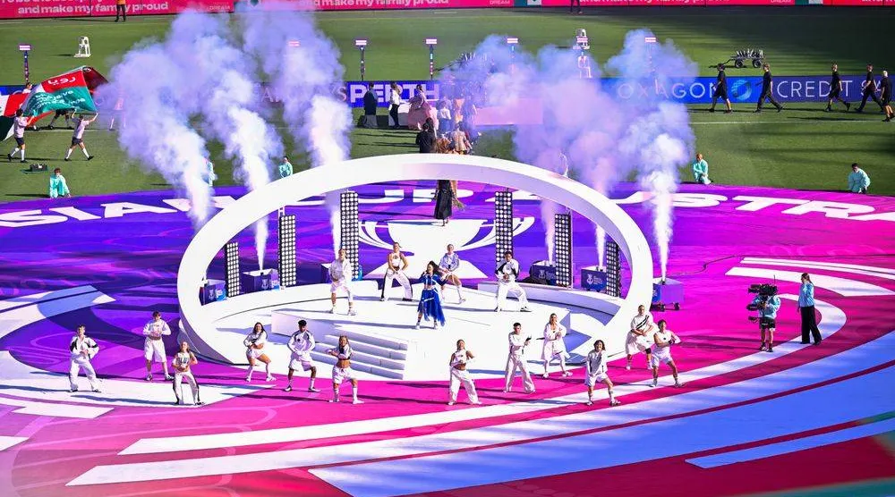 الملعب احتضن أمسية حافلة بعروض موسيقية عالمية المستوى (الاتحاد الآسيوي)