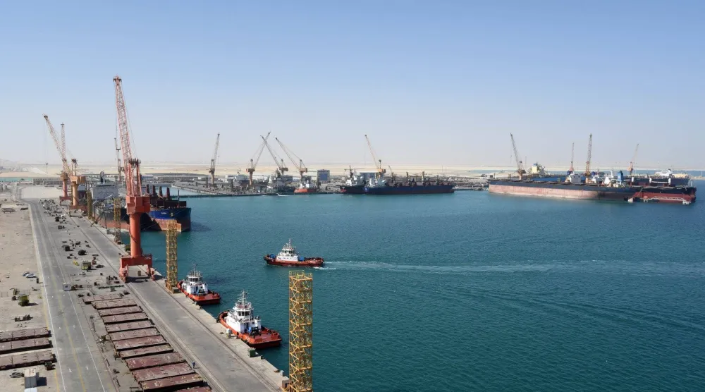 ميناء الدقم (العمانية)