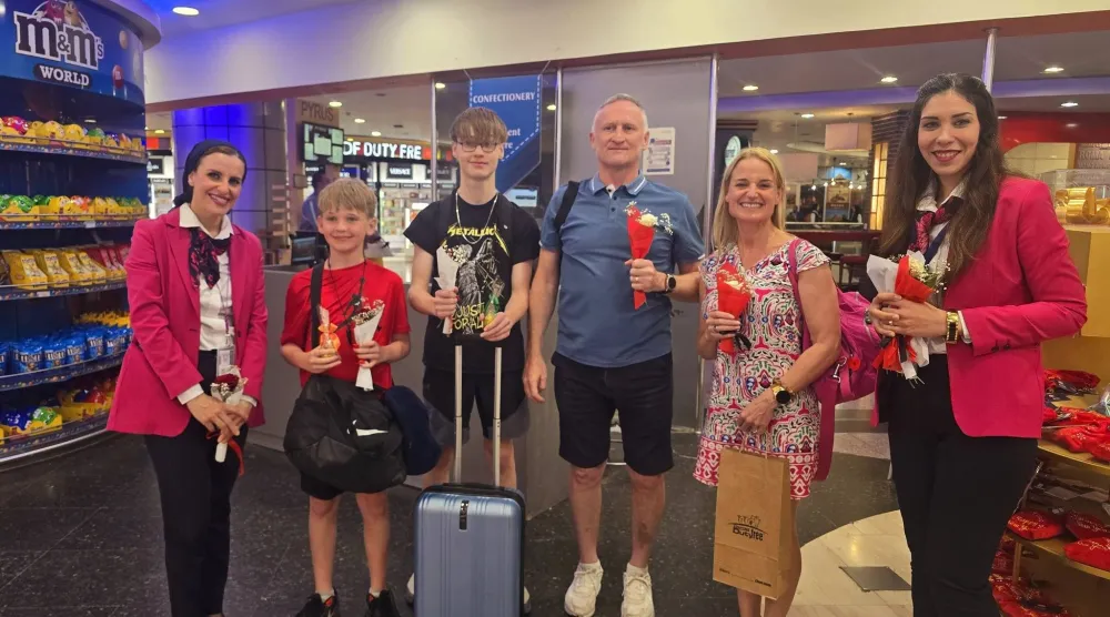 تباين الآراء تجاه قرار زيادة رسوم دخول مصر على التأشيرات الاضطرارية (شركة ميناء القاهرة الجوي)