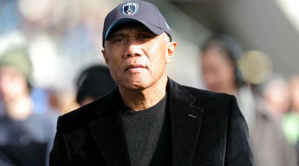 المدرب الجديد لباريس إف سي أنطوان كومبواريه (أ.ف.ب)