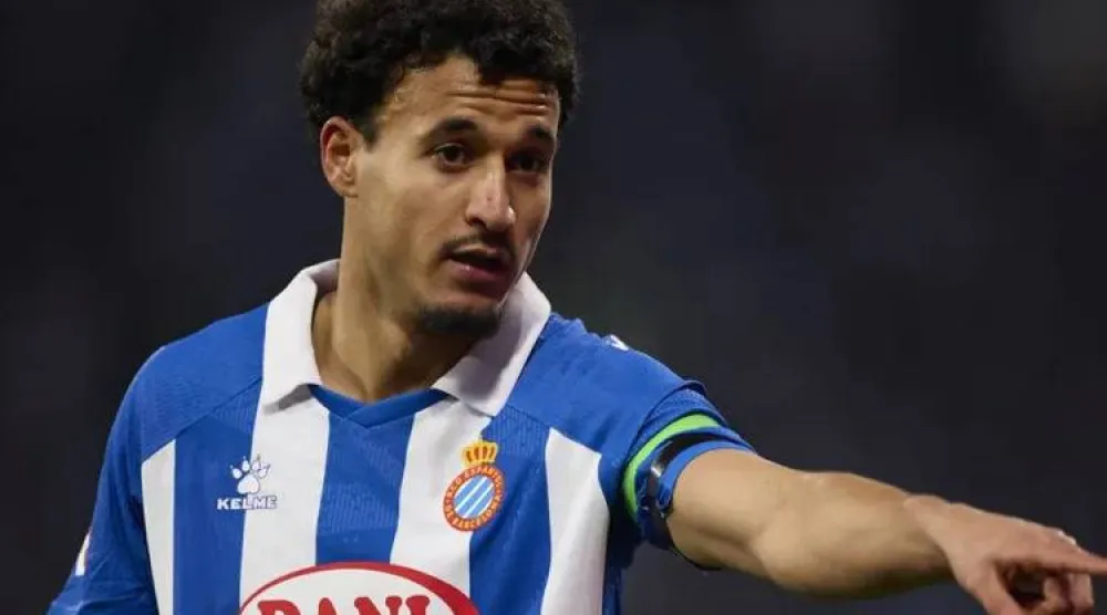 المغربي عمر الهلالي مدافع إسبانيول (الاتحاد المغربي)