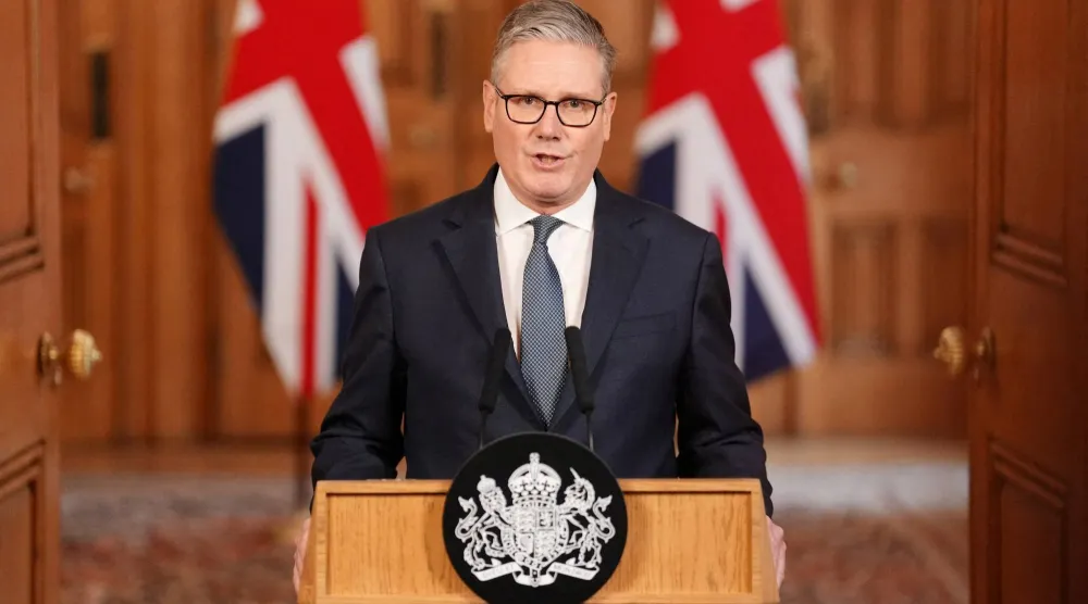 رئيس الوزراء البريطاني كير ستامر (رويترز)