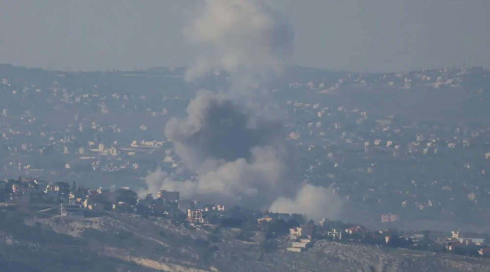 ضربات على غرب ووسط إيران... والصراع يمتد إلى لبنان (تغطية حية)