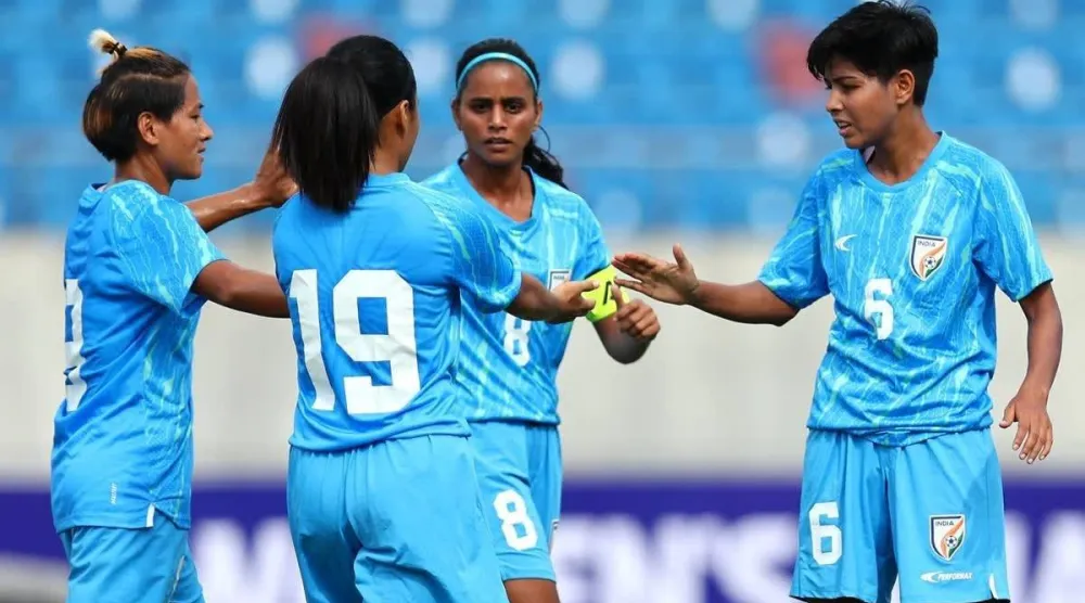لم تكن أطقم الملابس مناسبة لمعظم اللاعبات مما عرَّض الهند لخطر الفشل (منتخب الهند للسيدات)