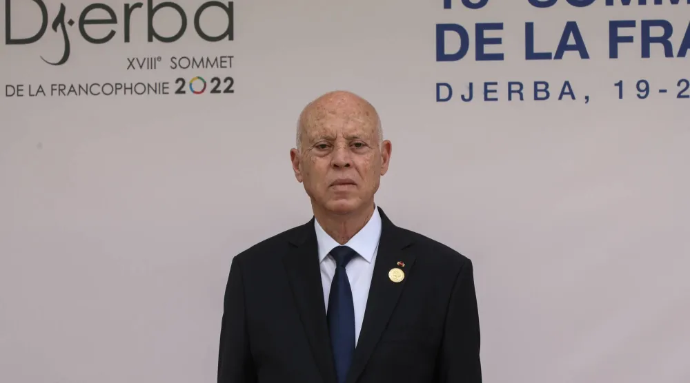 الرئيس التوسي أكد أن الصناديق الاجتماعية تواجه إرثاً ثقيلاً «بسبب الفساد وسوء التصرف» (د.ب.أ)