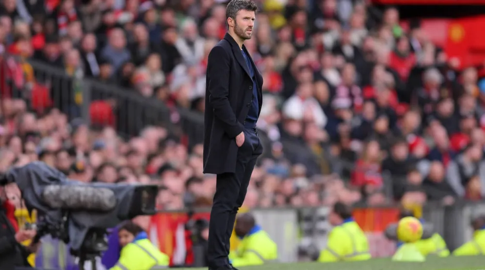 مايكل كاريك مدرب مانشستر يونايتد (إ.ب.أ)