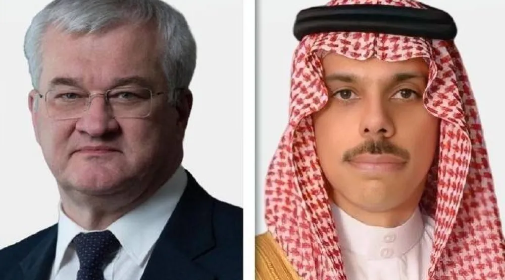 الأمير فيصل بن فرحان وزير الخارجية السعودي ونظيره الأوكراني أندري سيبها (الشرق الأوسط)