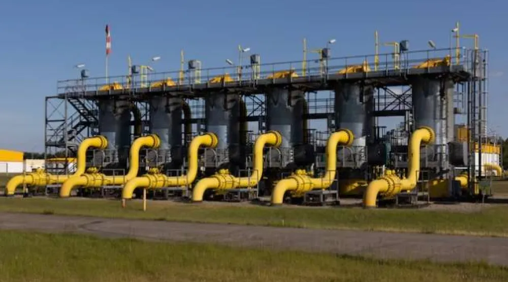 محطة ضغط غاز ضمن القسم البولندي من خط أنابيب يامال الرابط بين روسيا وأوروبا الغربية قرب فواتسوافيك ببولندا (رويترز)