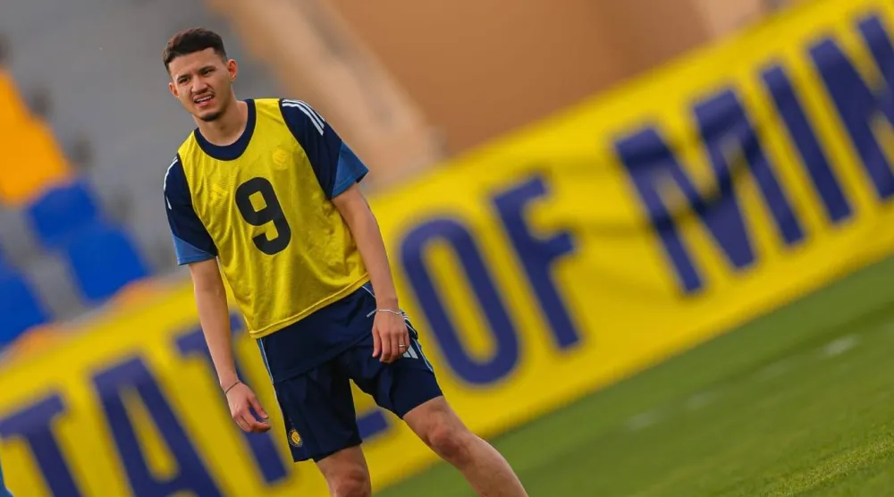 الحمدان خلال تدريبات النصر الأخيرة (موقع النادي)