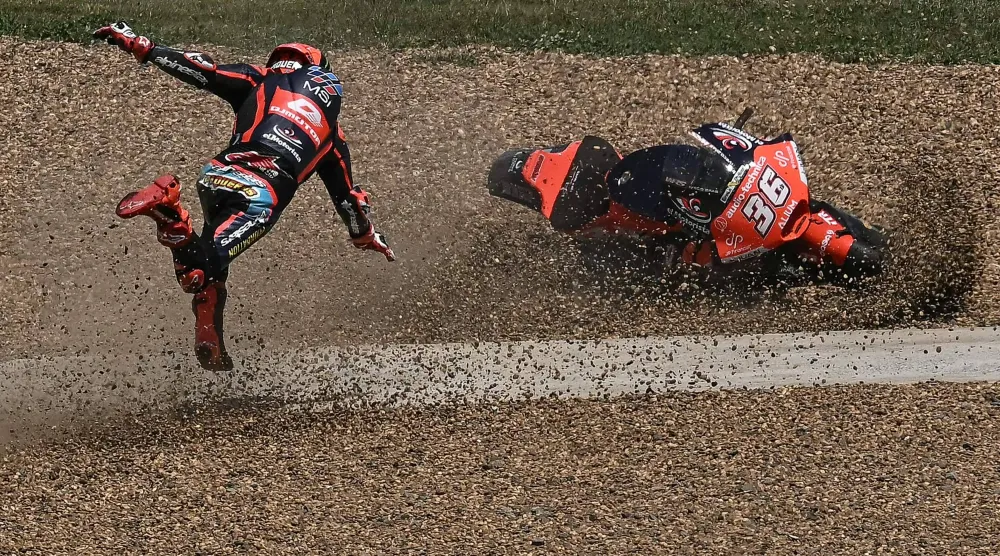 فوضى في سباق جائزة تايلاند الكبرى للموتو 2 (أ.ف.ب)