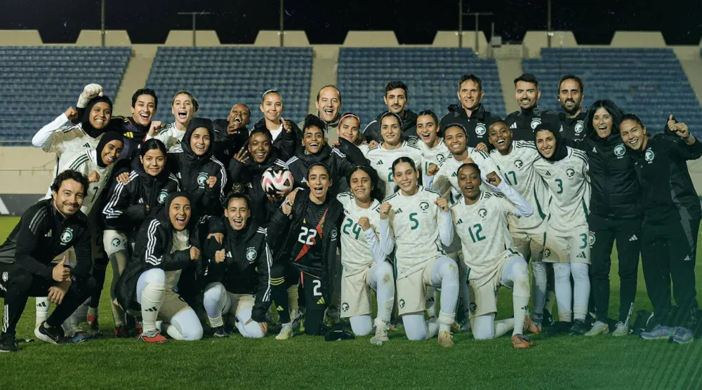 المنتخب السعودي للسيدات بعد مباراته الودية الأخيرة أمام قرغيزستان (الشرق الأوسط)