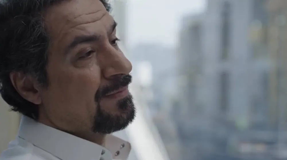 محمد القس في دور «صقر القفوف» العقل المدبر لكل مصائب الحي (شاهد)