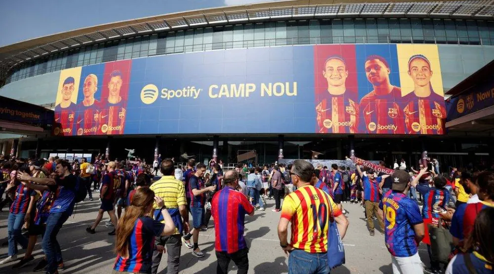 جماهير برشلونة تواجه عراقيل في تذاكر مواجهة نيوكاسل (رويترز)
