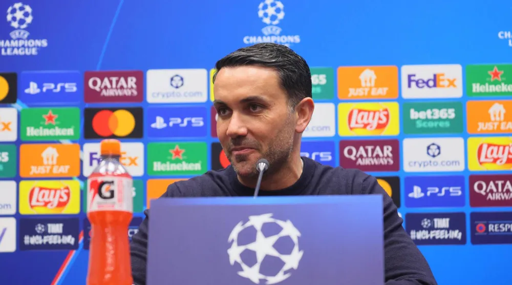 رافاييل بالادينو المدير الفني لفريق أتالانتا الإيطالي (إ.ب.أ) 