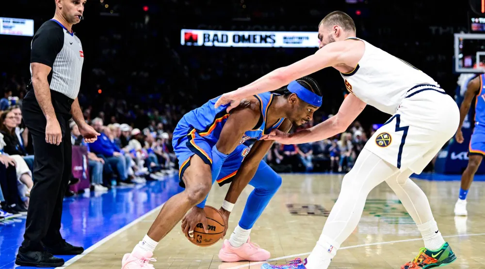 شاي غلجيوس ألكسندر (رويترز)