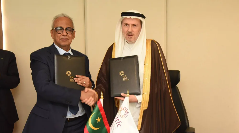 من توقيع الاتفاقية بين موريتانيا والمؤسسة الدولية الإسلامية لتمويل التجارة في جدة (ITFC)