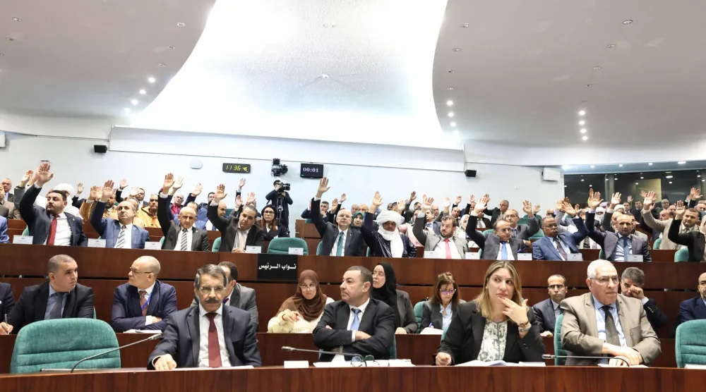 جانب من جلسة مصادقة النواب على حزمة قوانين الإصلاحات (البرلمان)