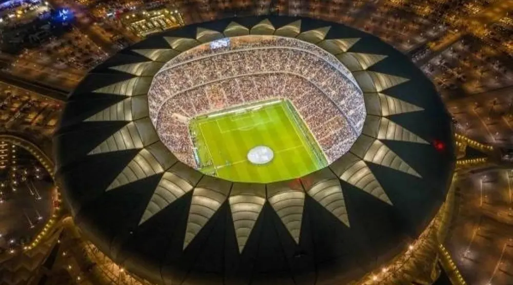 ملعب «الإنماء» من المنشآت المستهدفة للطرح (الشرق الأوسط)